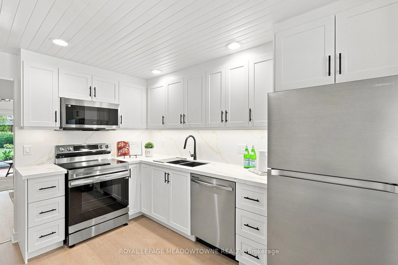 20 Mineola Road • #17 • Mississauga, ON photo 9