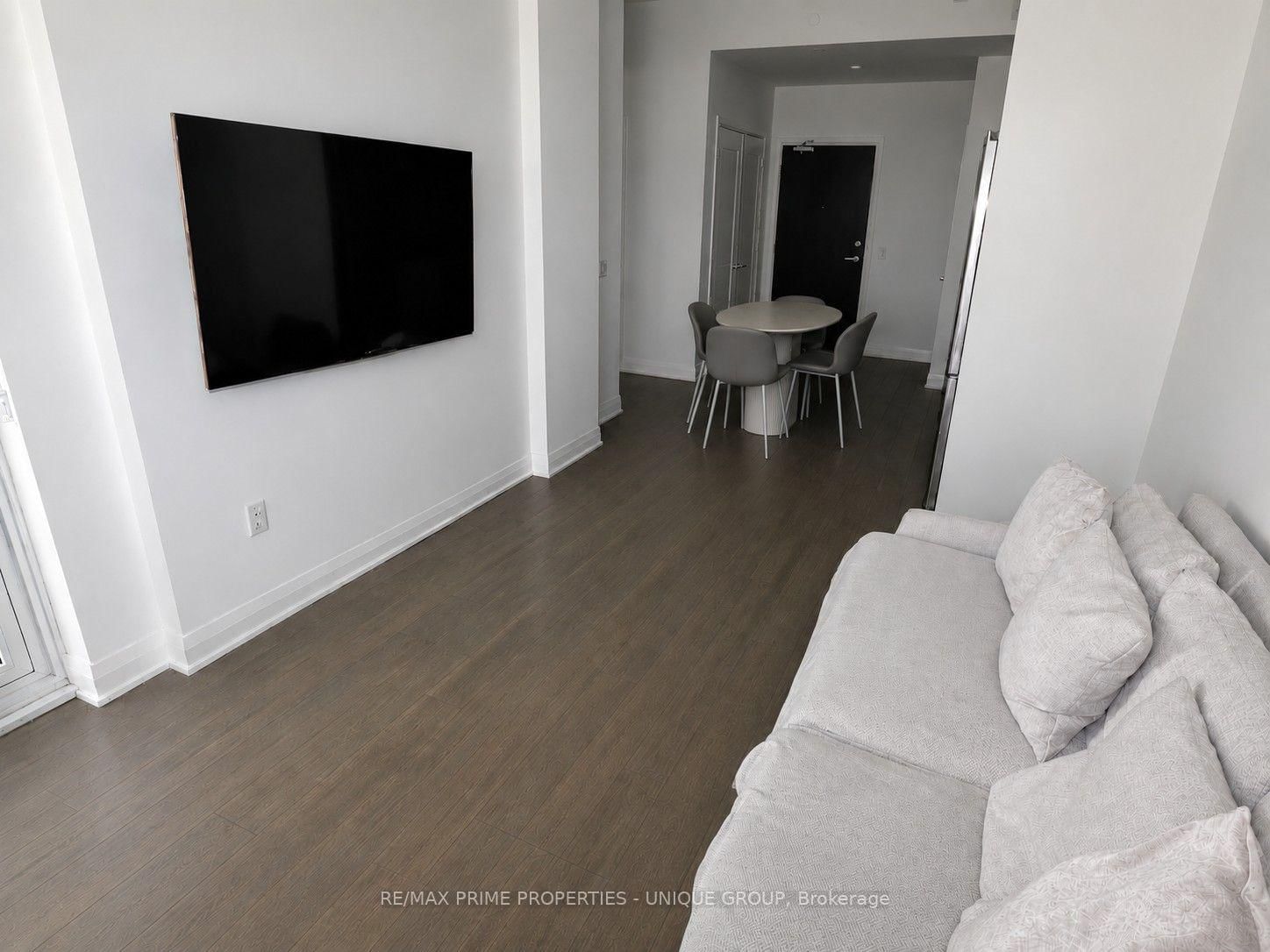 293 The Kingsway • #412 • Toronto, ON photo 18
