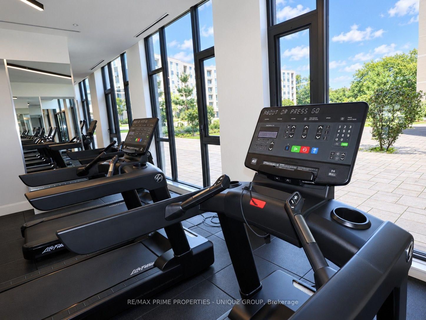 293 The Kingsway • #412 • Toronto, ON photo 28