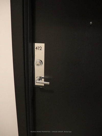 293 The Kingsway • #412 • Toronto, ON photo 7