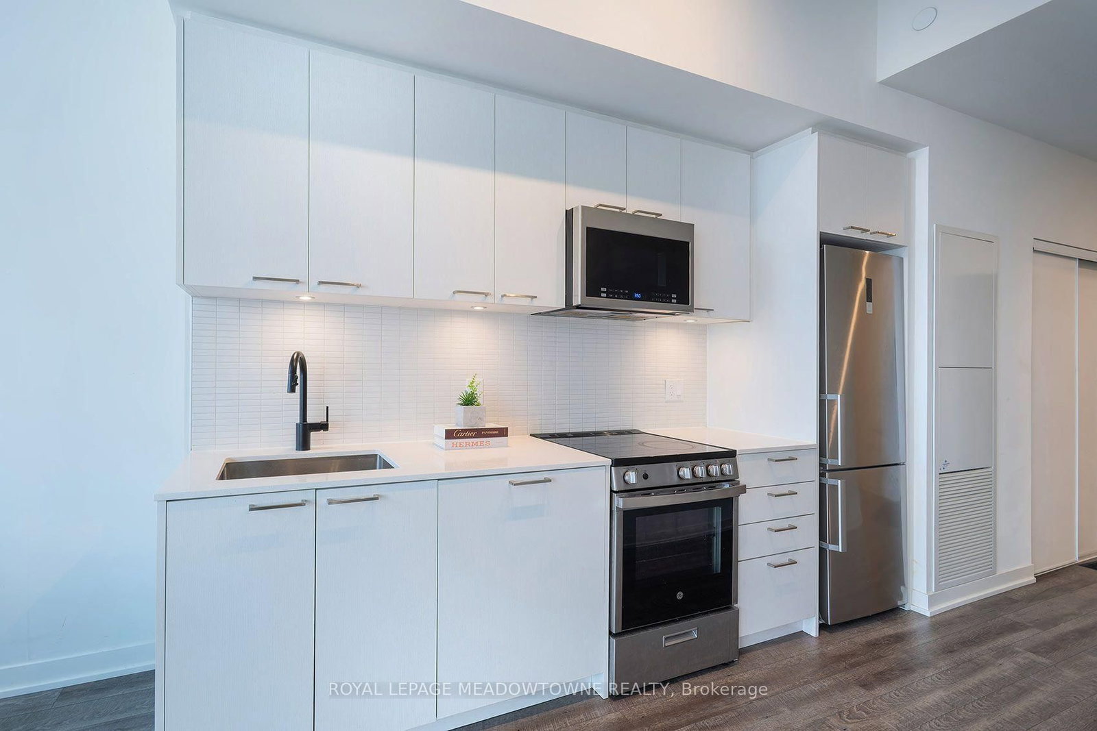 1808 St. Clair Avenue W • #712 • Toronto, ON photo 16