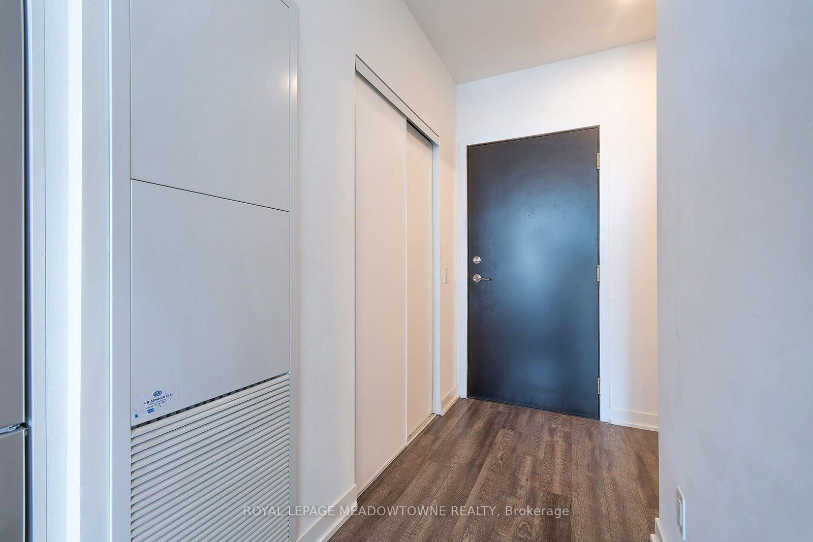 1808 St. Clair Avenue W • #712 • Toronto, ON photo 8
