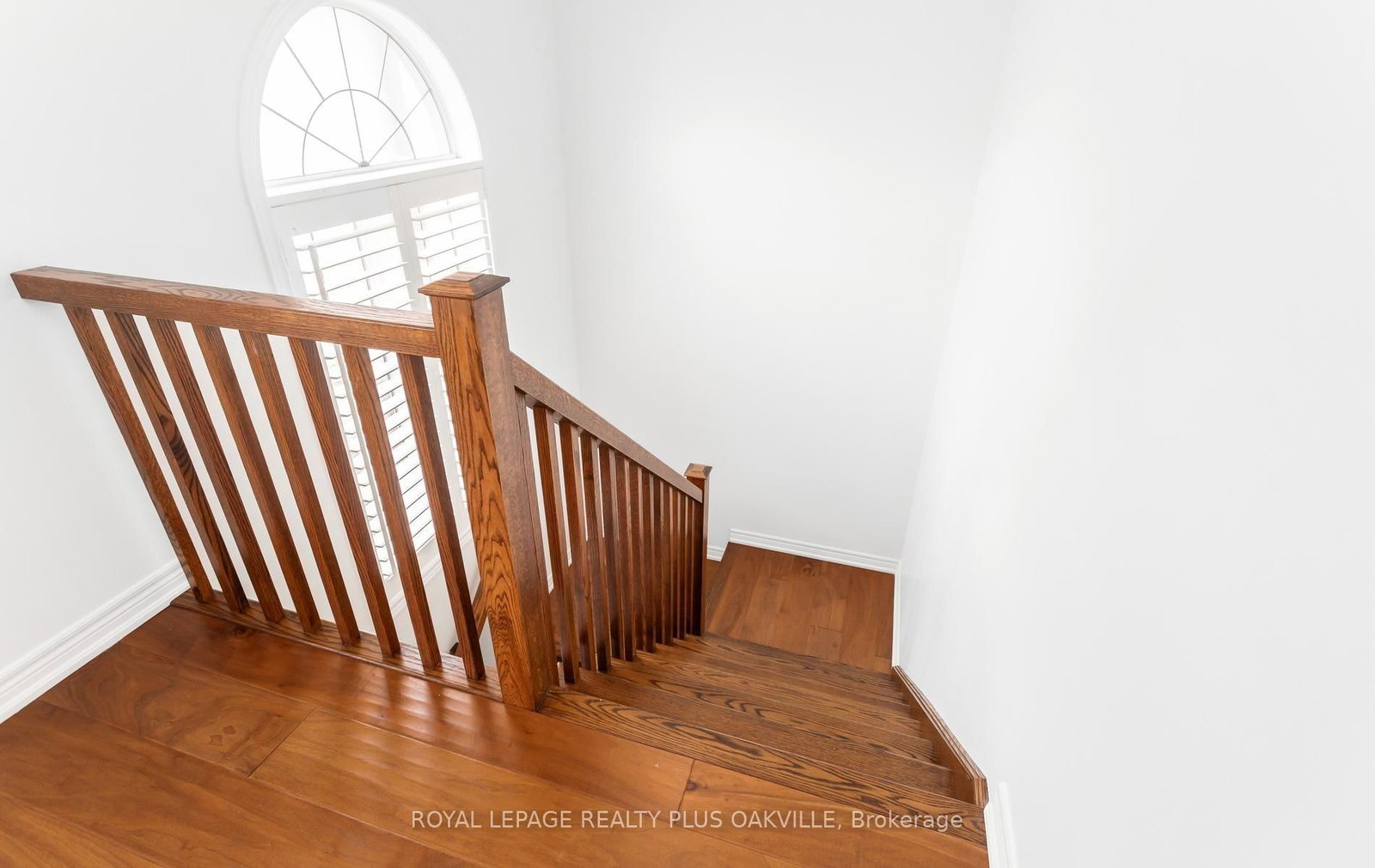 2386 Natasha Circle • Oakville, ON photo 17