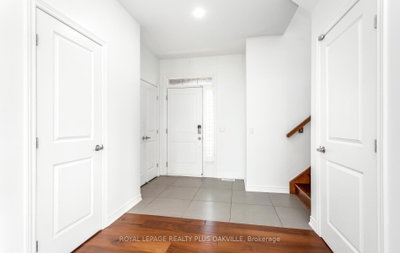 2386 Natasha Circle • Oakville, ON photo 4