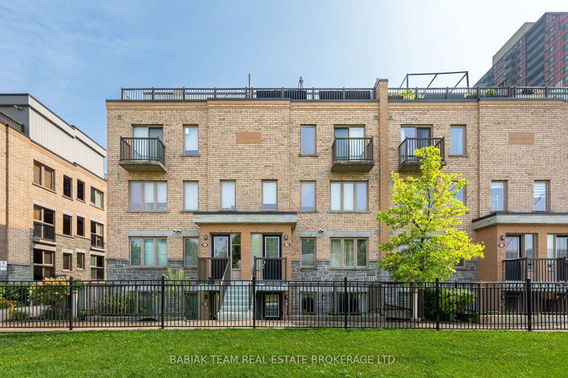 258 - 8 Foundry Avenue