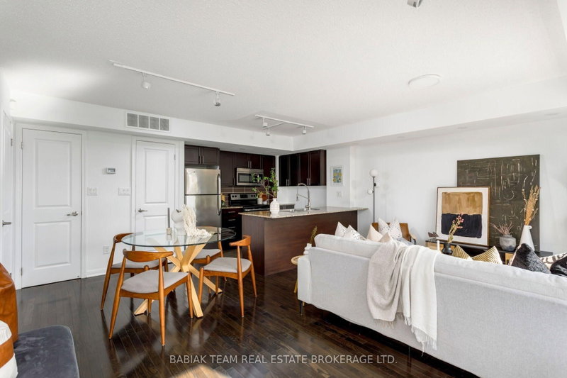 258 - 8 Foundry Avenue