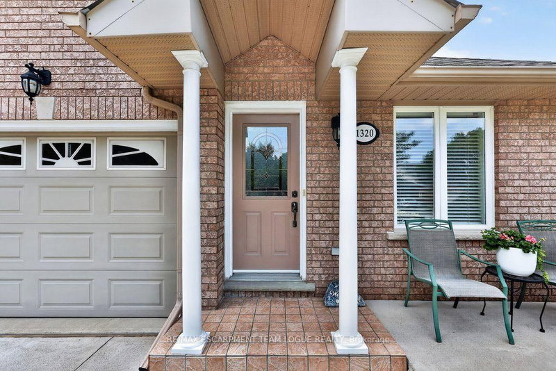 1320 Burkholder Dr photo 5