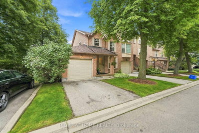 2272 Mowat Avenue • #44 • Oakville, ON photo 4