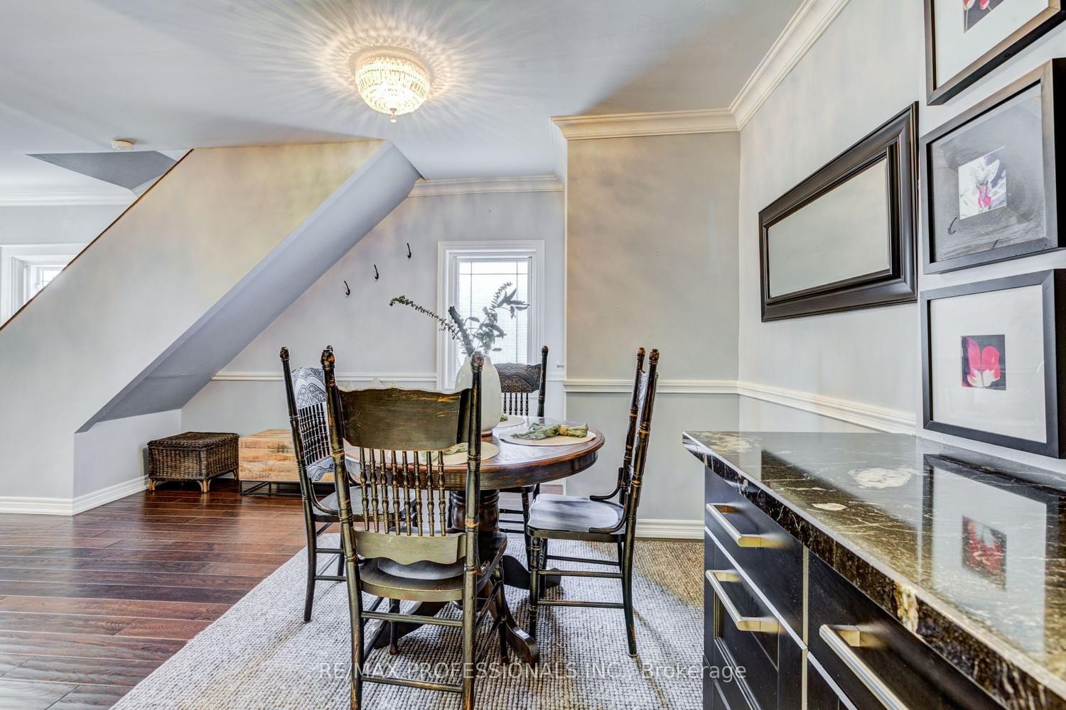 39 Rosemeade Avenue • Toronto, ON photo 10