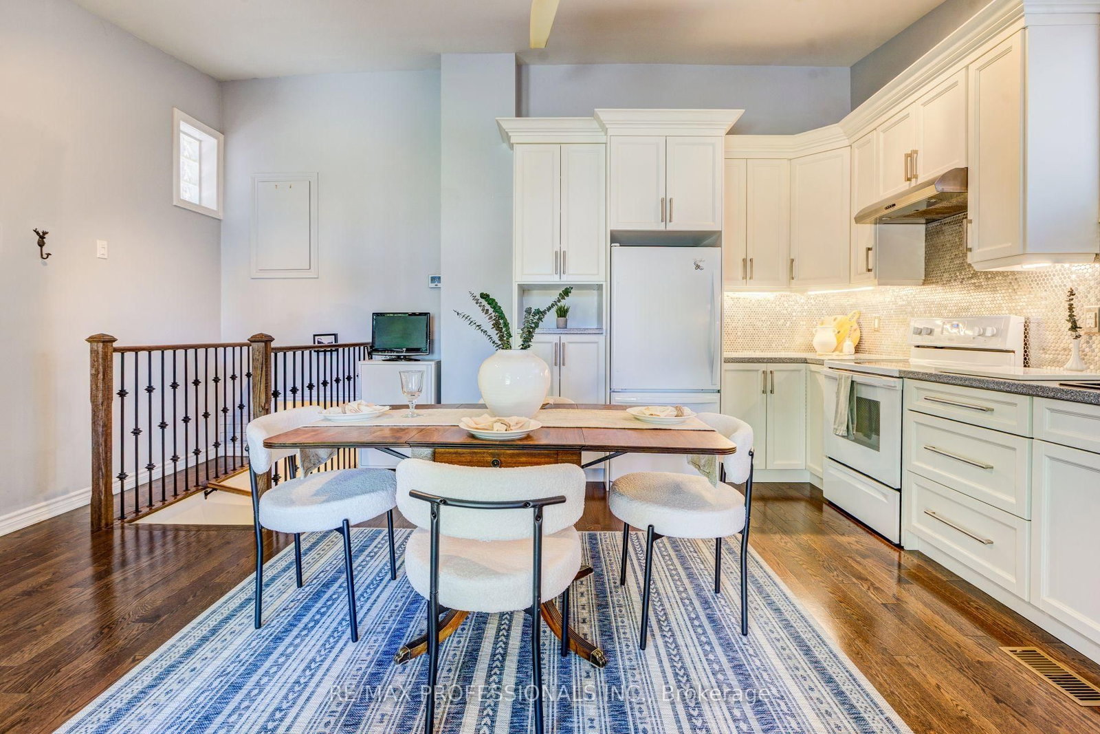 39 Rosemeade Avenue • Toronto, ON photo 26