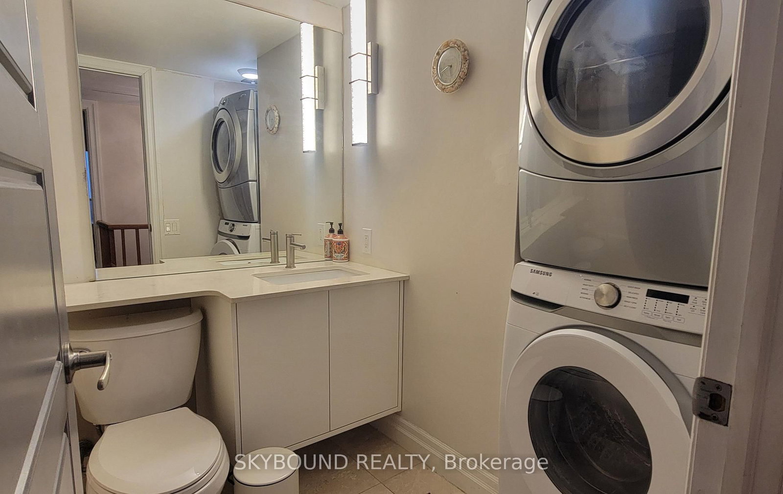 1040 The Queensway • #919 • Toronto, ON photo 23