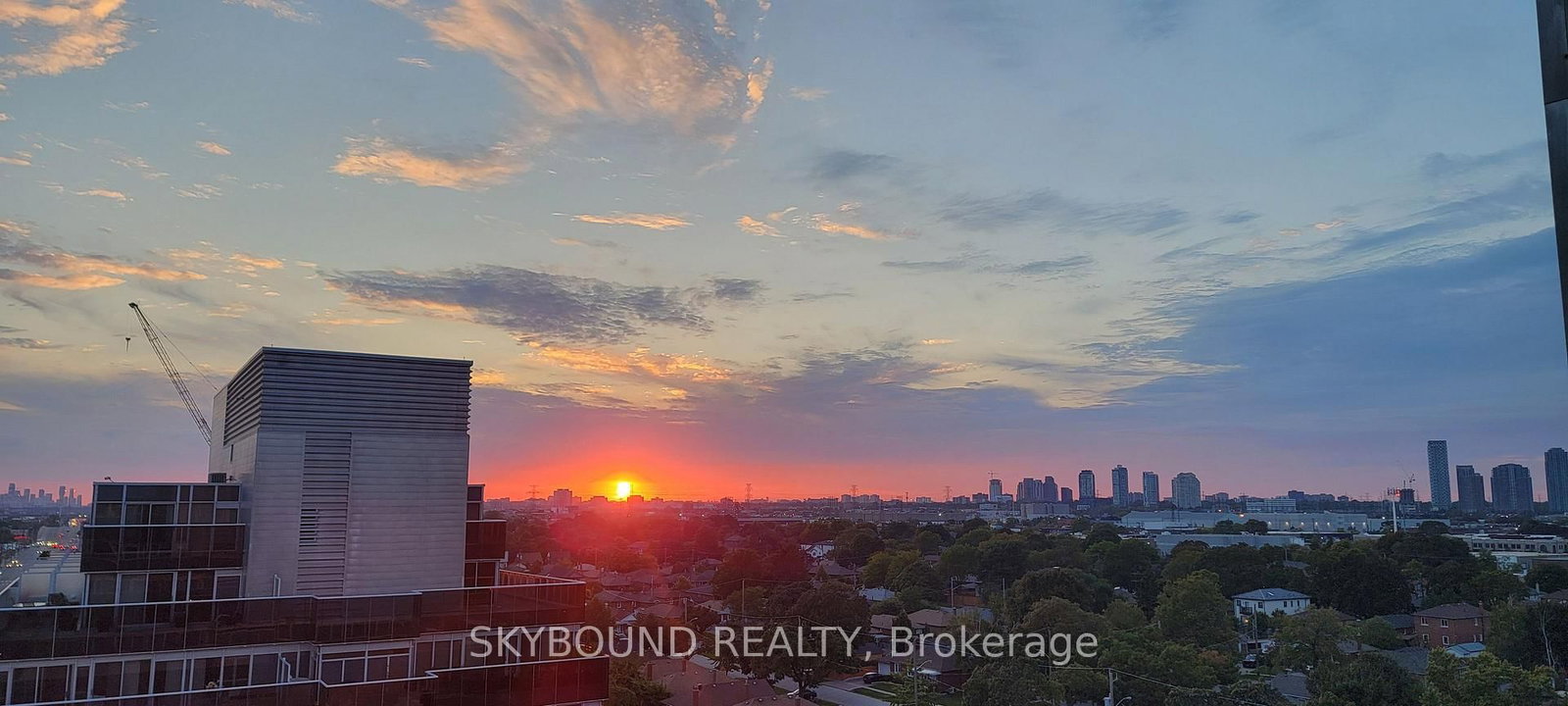 1040 The Queensway • #919 • Toronto, ON photo 8