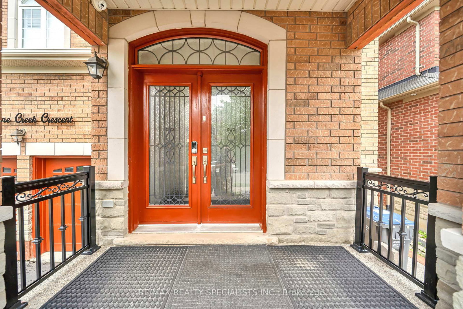 48 Game Creek Crescent • Brampton, ON photo 4