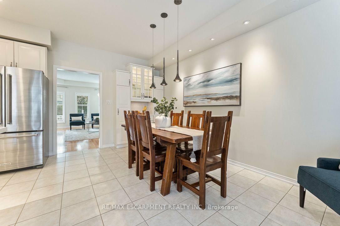 253 Gatwick Drive • Oakville, ON photo 10