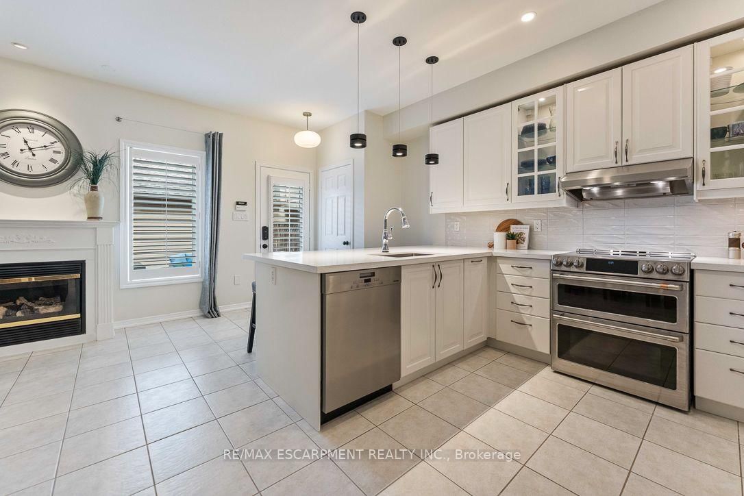 253 Gatwick Drive • Oakville, ON photo 15