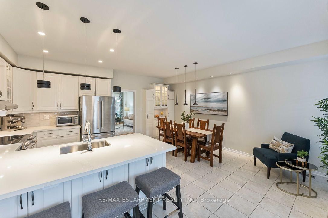 253 Gatwick Drive • Oakville, ON photo 16