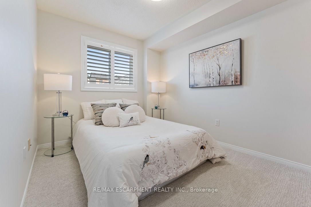 253 Gatwick Drive • Oakville, ON photo 21