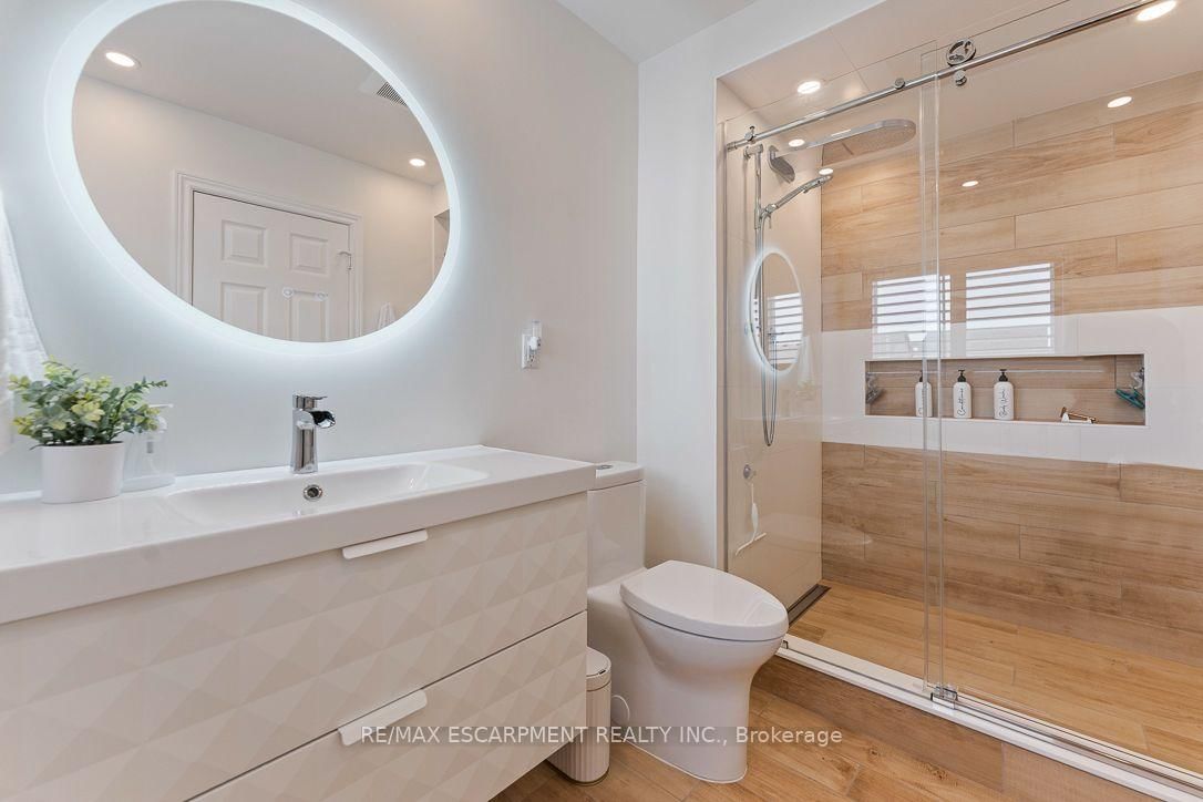 253 Gatwick Drive • Oakville, ON photo 29