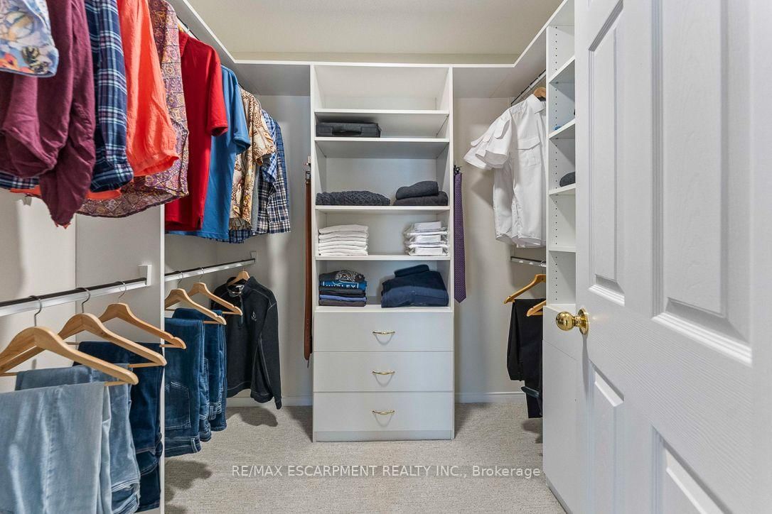 253 Gatwick Drive • Oakville, ON photo 31