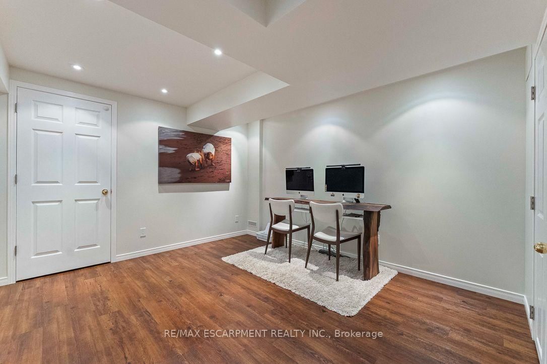 253 Gatwick Drive • Oakville, ON photo 34
