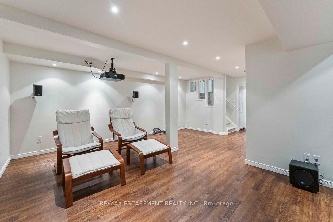 253 Gatwick Drive • Oakville, ON photo 38