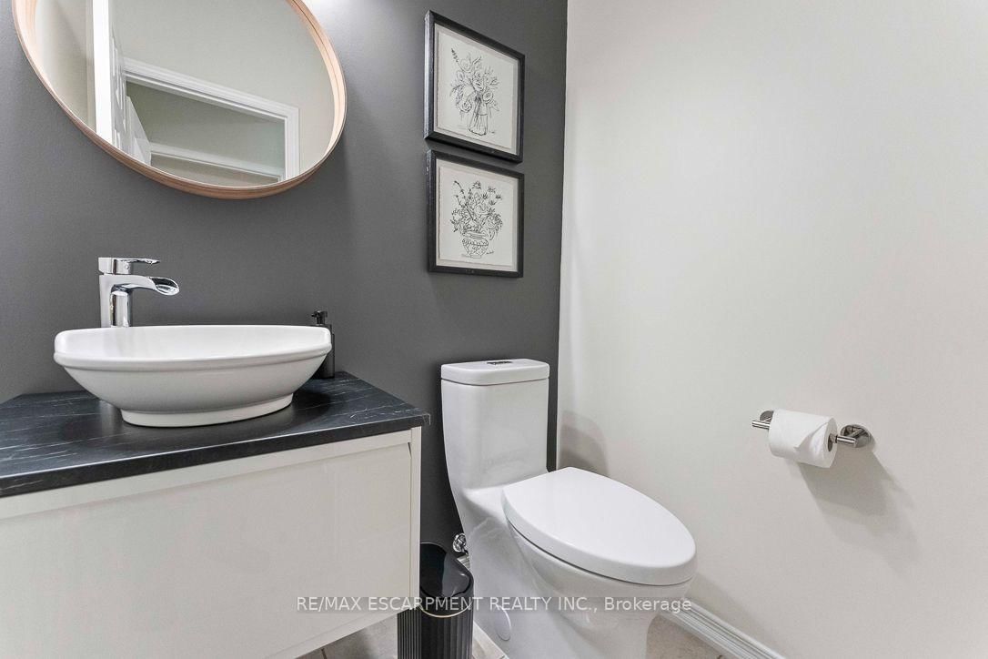 253 Gatwick Drive • Oakville, ON photo 39