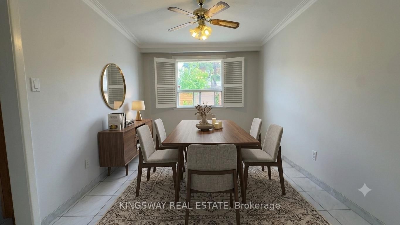31 Quinan Drive • Toronto, ON photo 9