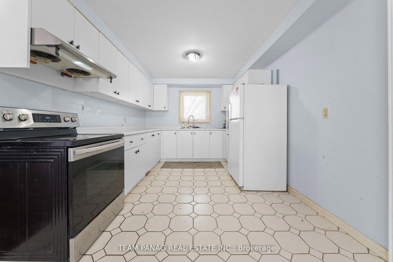 3377 Mayfield Brampton,ON L6Z 0A2 — Photo 12