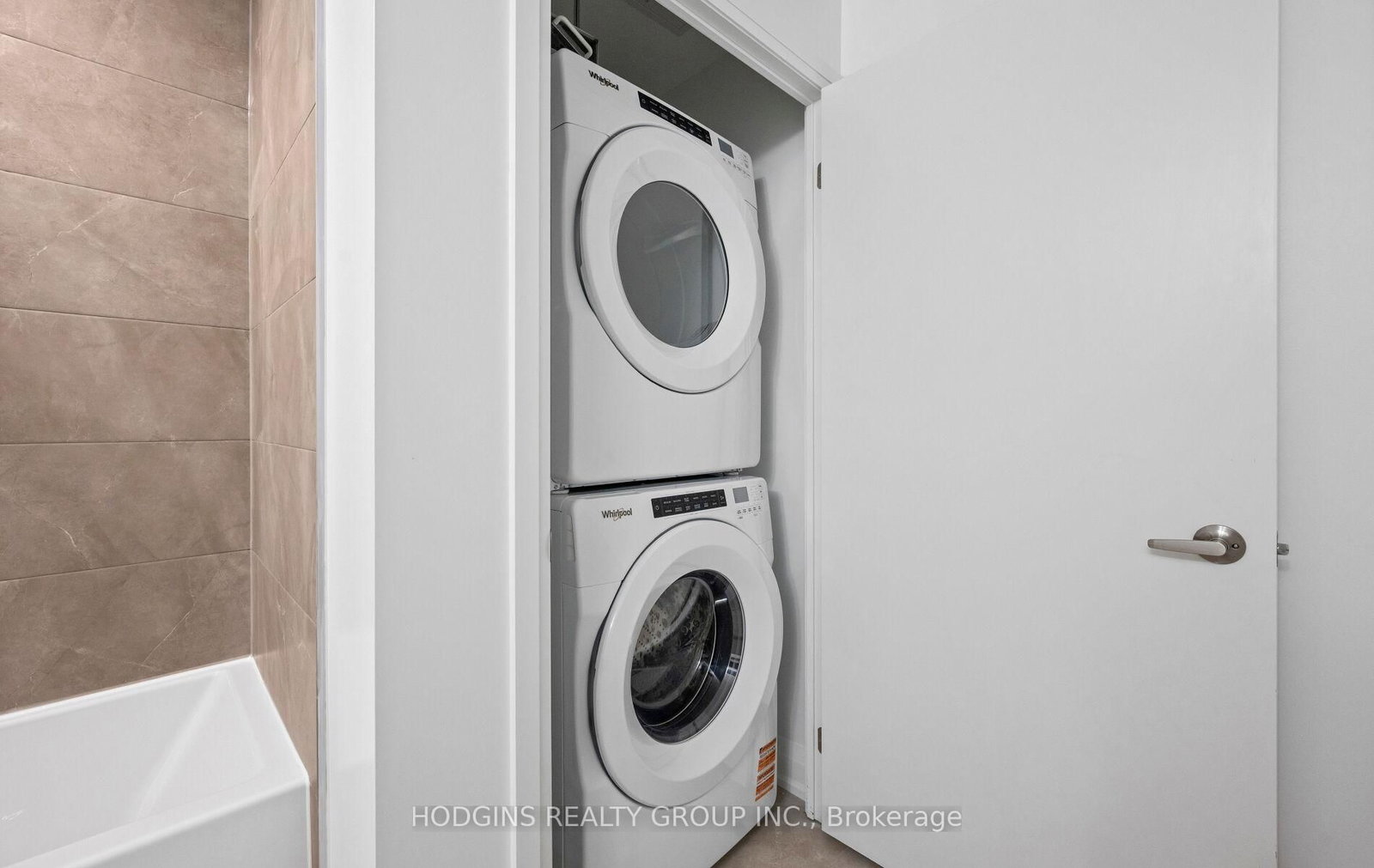 1035 Southdown Road • #1714 • Mississauga, ON photo 9