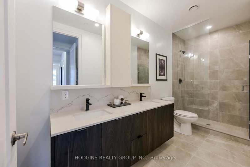 1035 Southdown Mississauga,ON L5J 0A2 — Photo 10