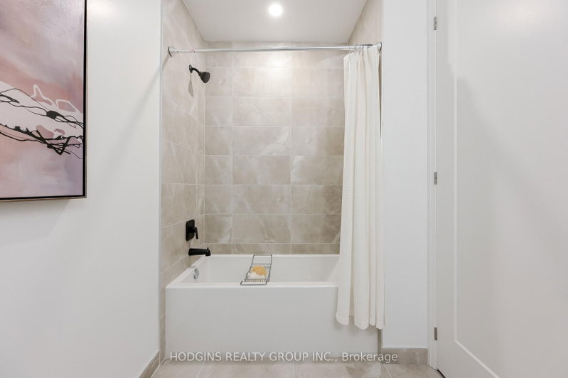 1035 Southdown Mississauga,ON L5J 0A2 — Photo 14