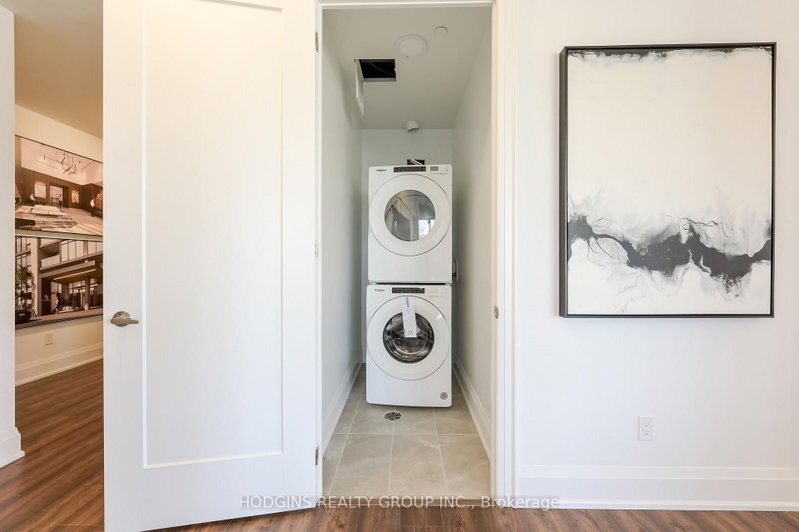1035 Southdown Mississauga,ON L5J 0A2 — Photo 16