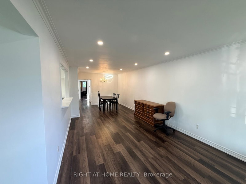 71 Navenby Crescent
