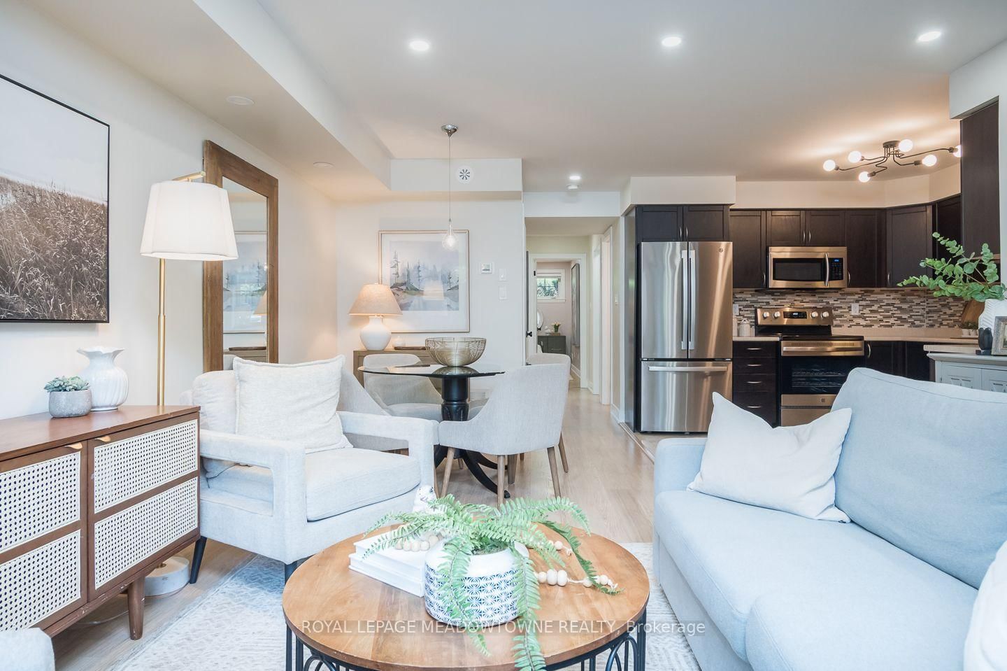2563 Sixth Line • #15 • Oakville, ON photo 11
