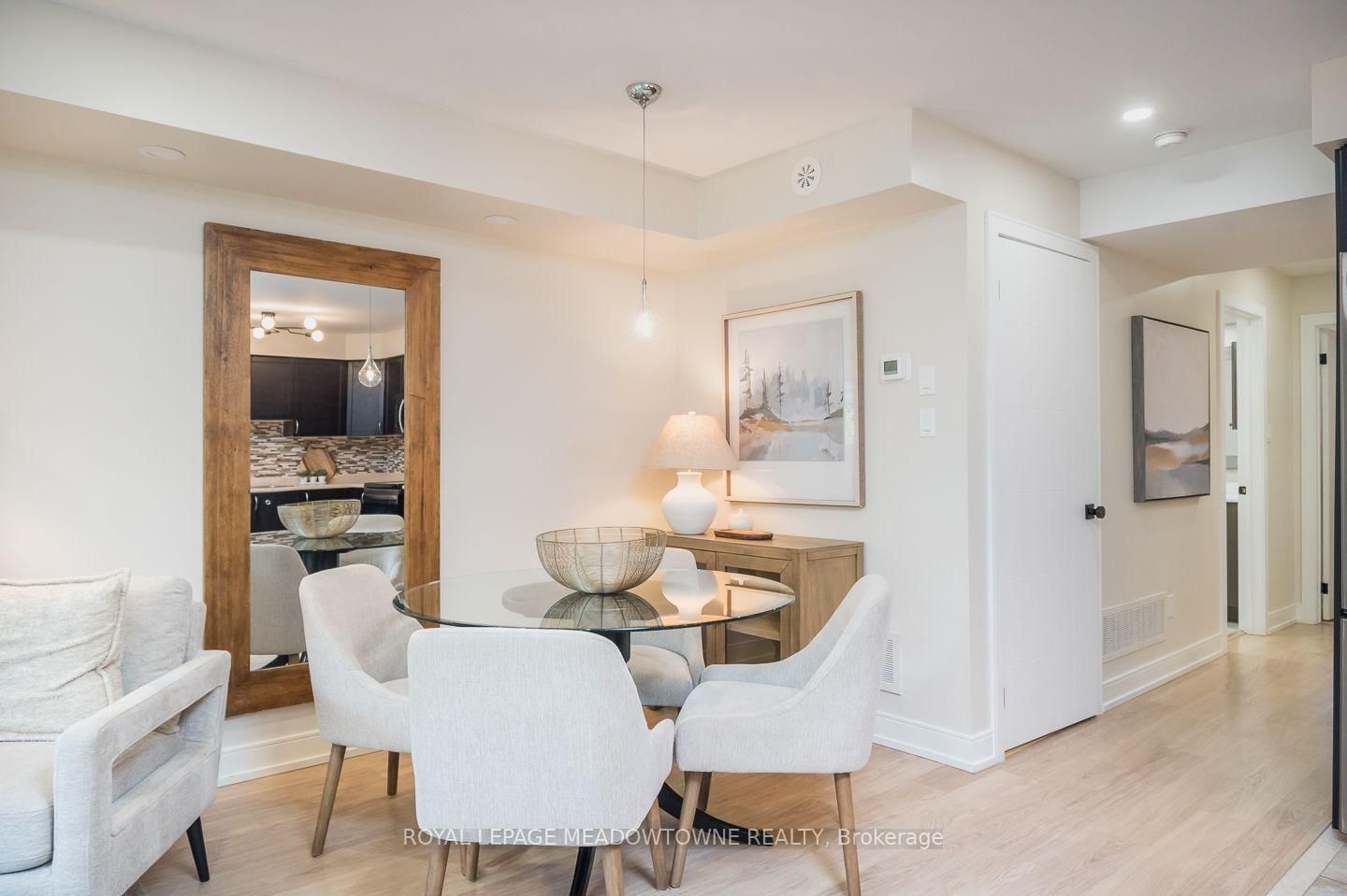 2563 Sixth Line • #15 • Oakville, ON photo 13