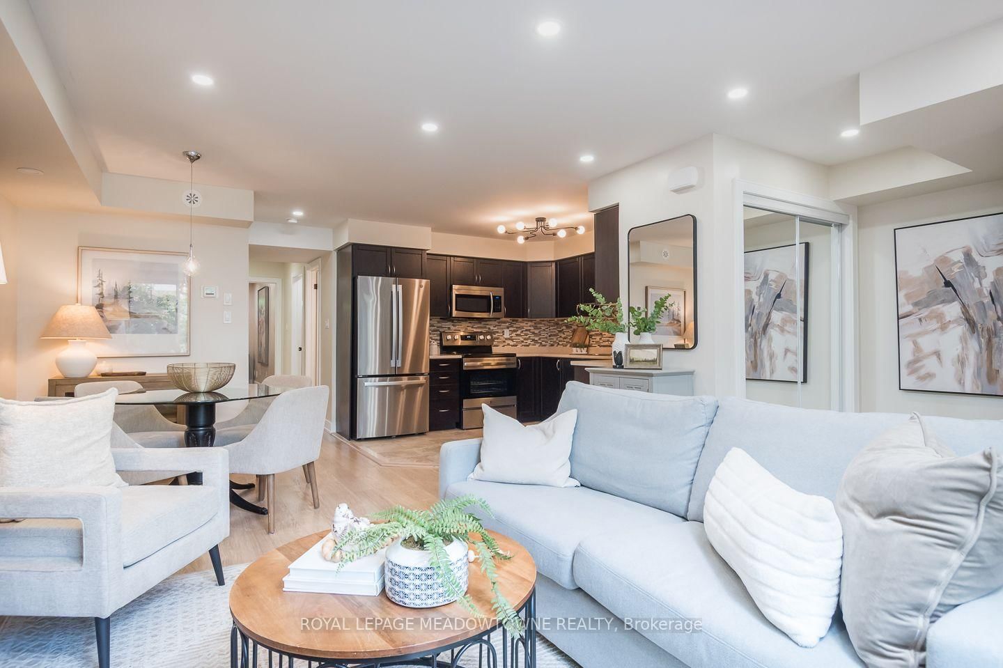 2563 Sixth Line • #15 • Oakville, ON photo 17