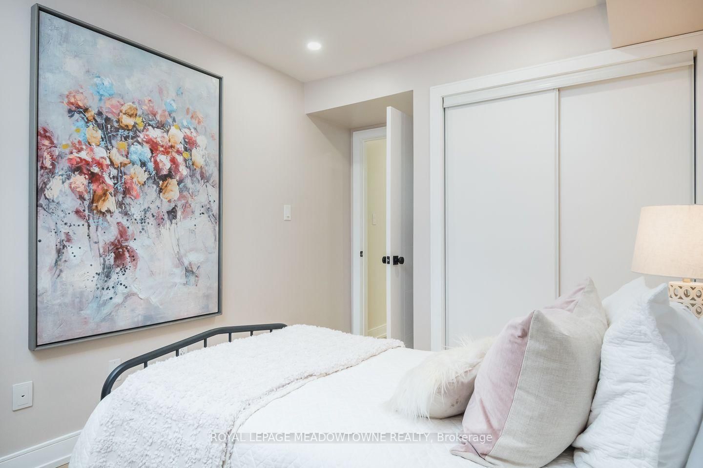 2563 Sixth Line • #15 • Oakville, ON photo 33