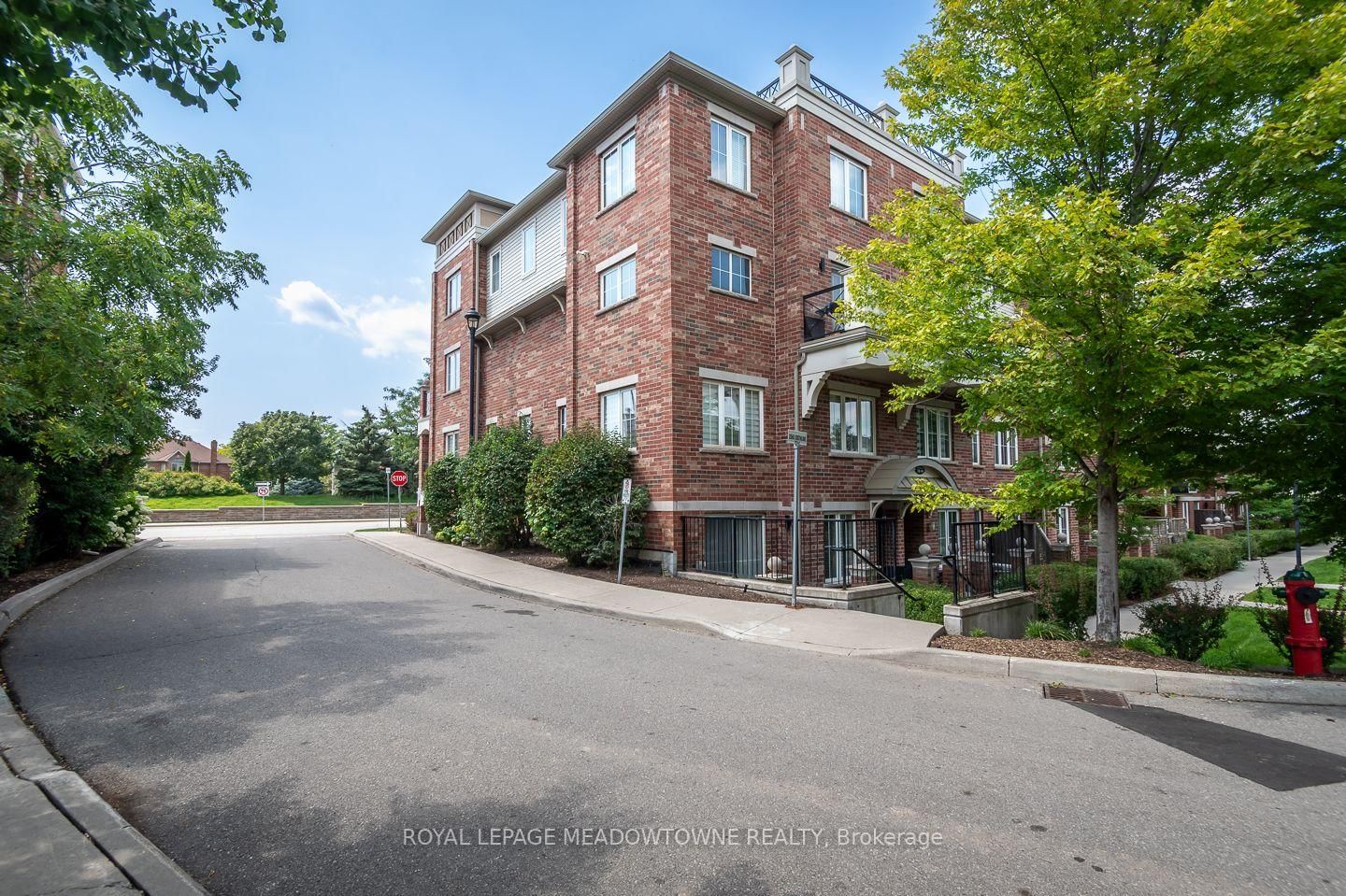 2563 Sixth Line • #15 • Oakville, ON photo 35