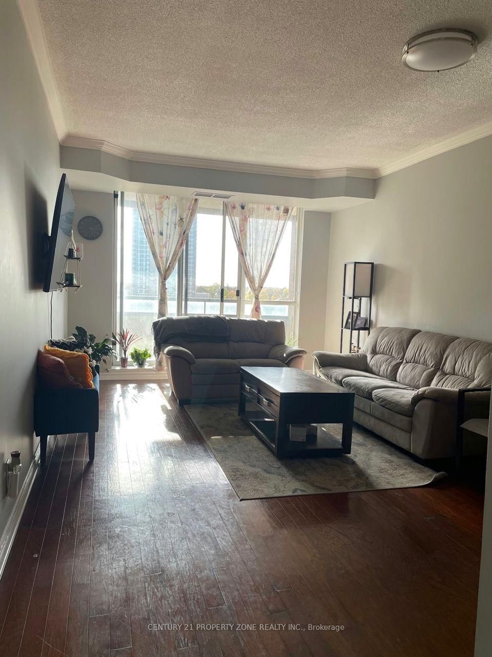 1 Belvedere Brampton,ON L6V 4M6 — Photo 8