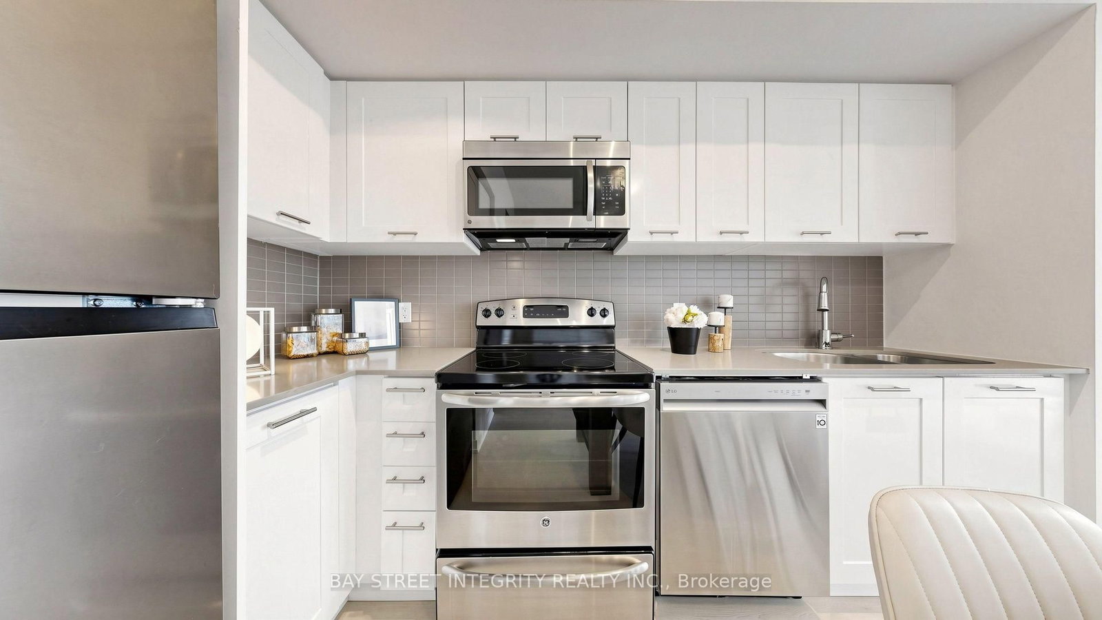 2200 Lake Shore Boulevard W • #1702 • Toronto, ON photo 9