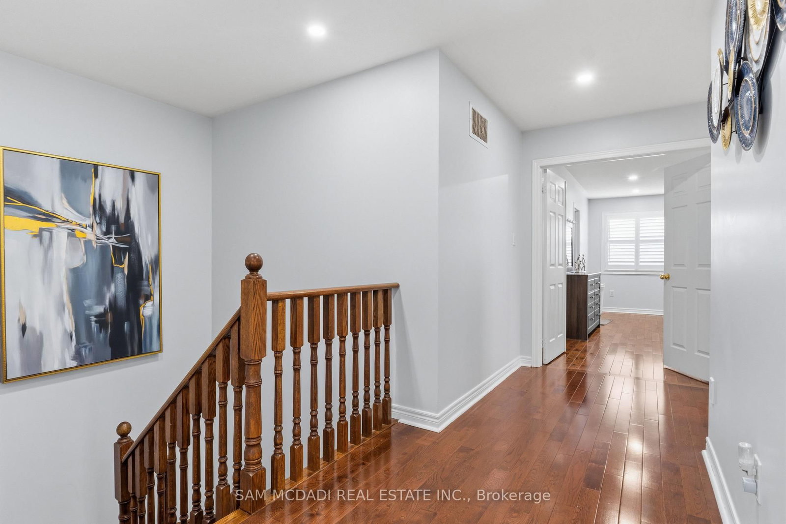 5604 Doctor Peddle Crescent • Mississauga, ON photo 13