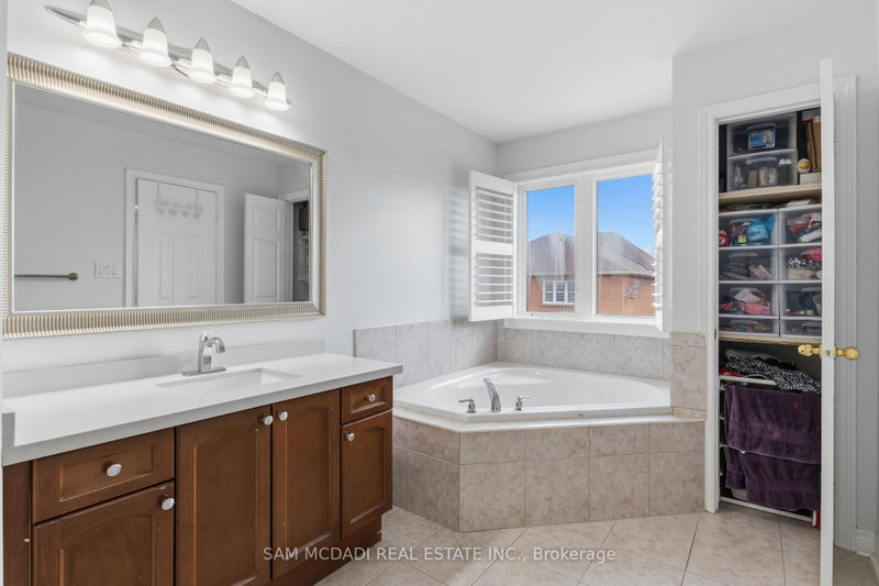5604 Doctor Peddle Mississauga,ON L5M 0K6 — Photo 16