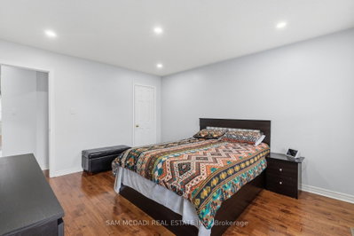 5604 Doctor Peddle Mississauga,ON L5M 0K6 — Photo 25