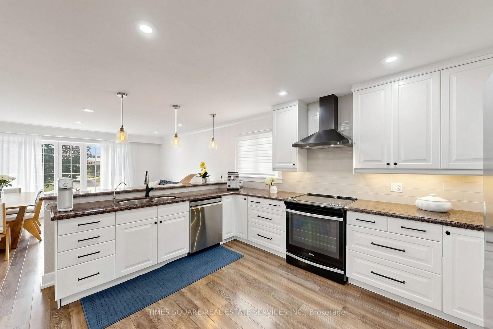 1493 Clinton Court • Burlington, ON photo 18