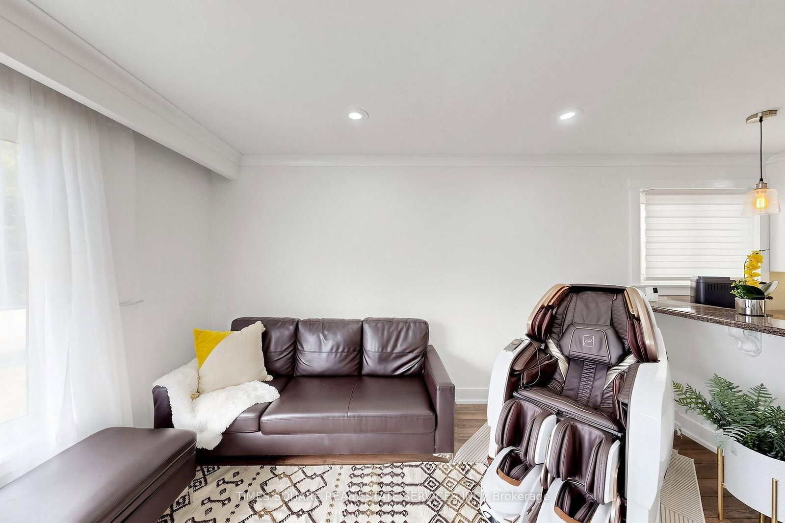 1493 Clinton Court • Burlington, ON photo 22