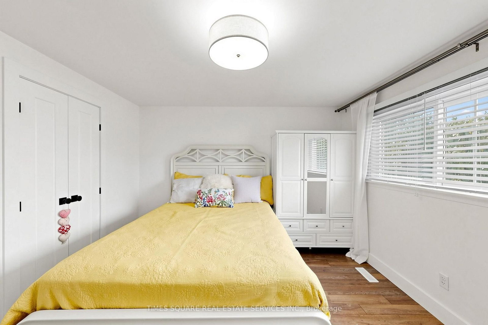1493 Clinton Court • Burlington, ON photo 35