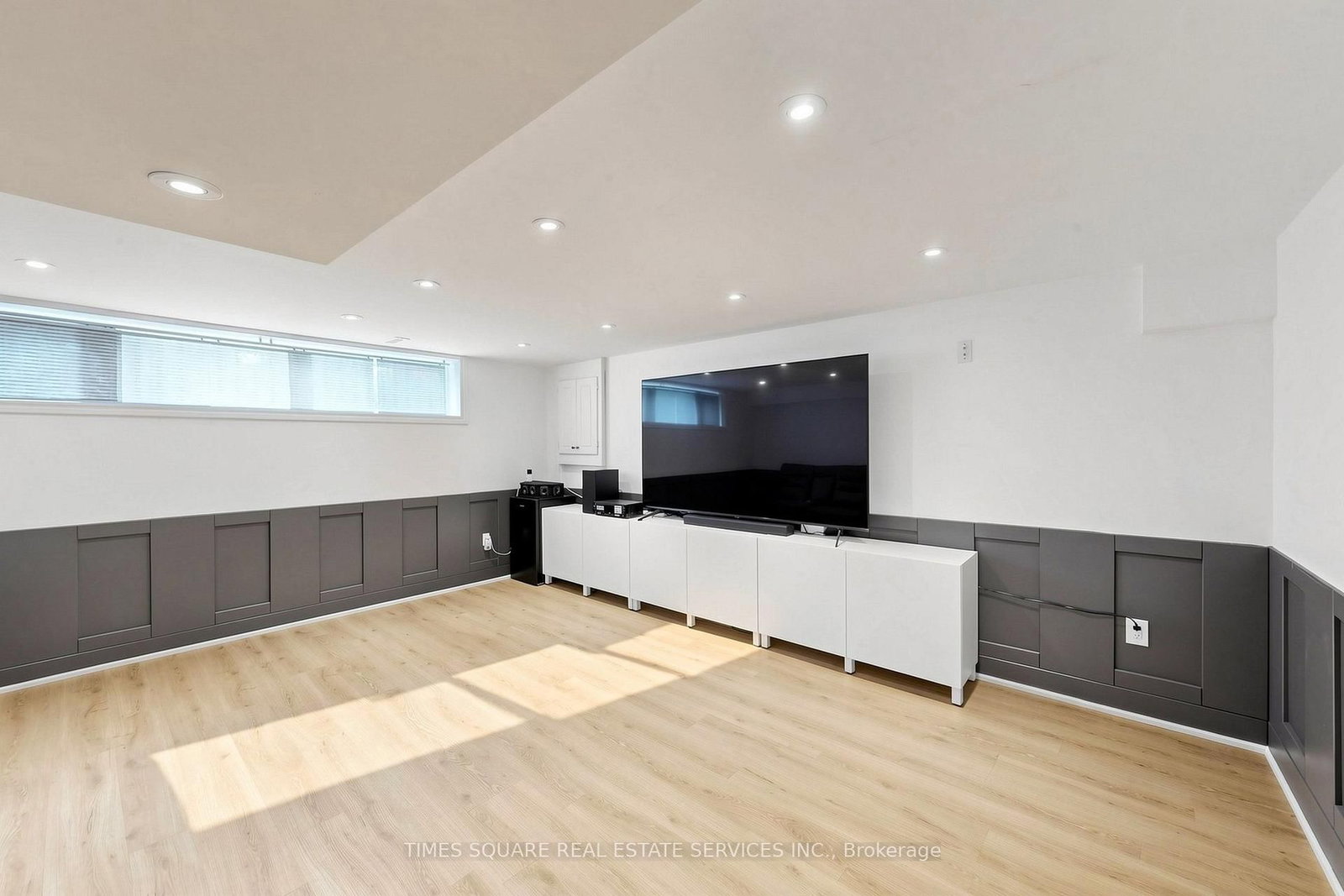 1493 Clinton Court • Burlington, ON photo 38