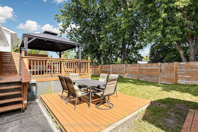 1493 Clinton Court • Burlington, ON photo 4