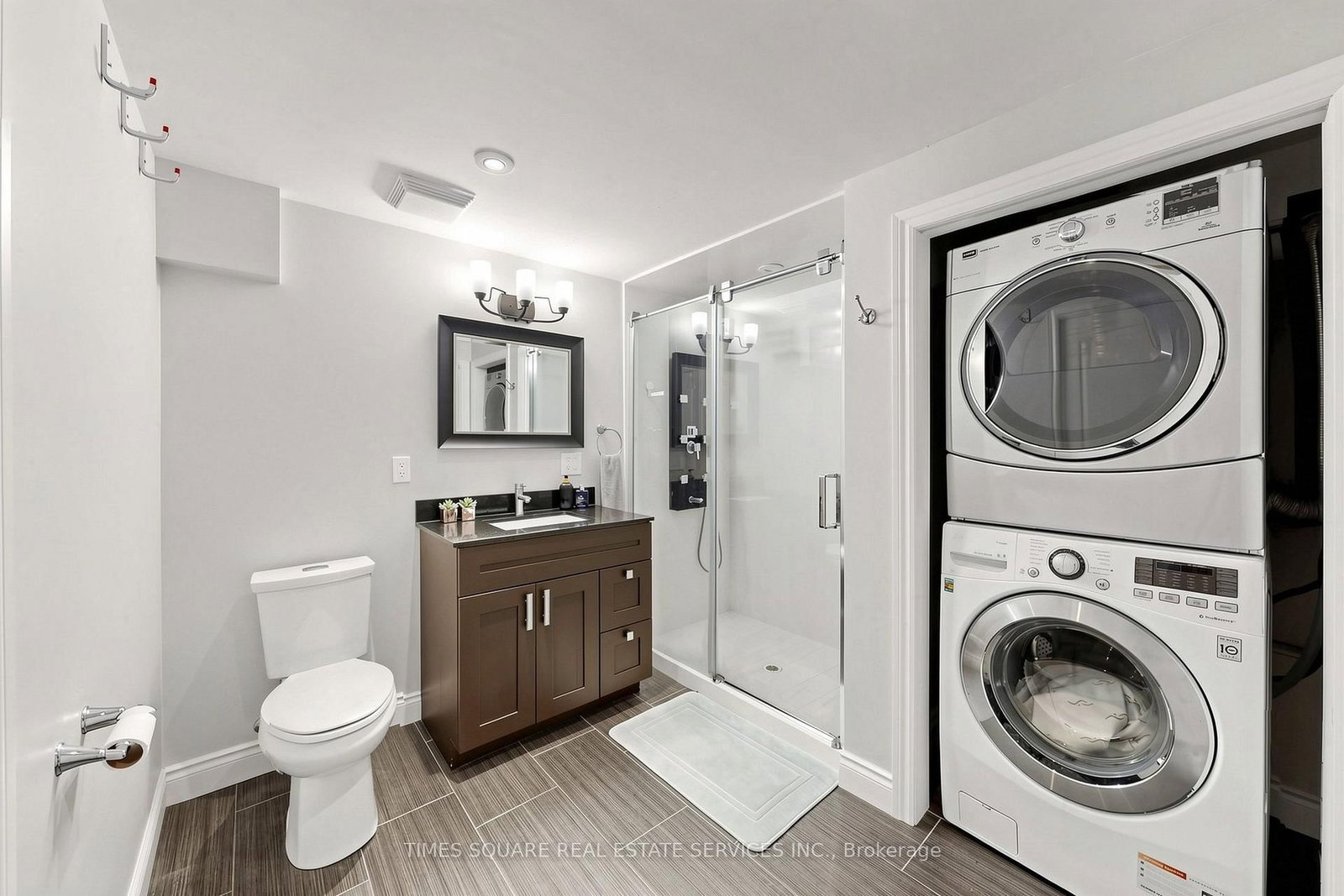 1493 Clinton Court • Burlington, ON photo 40