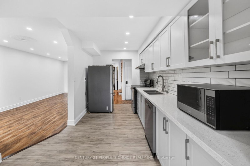 658 Galloway Mississauga,ON L5C 3W1 — Photo 15